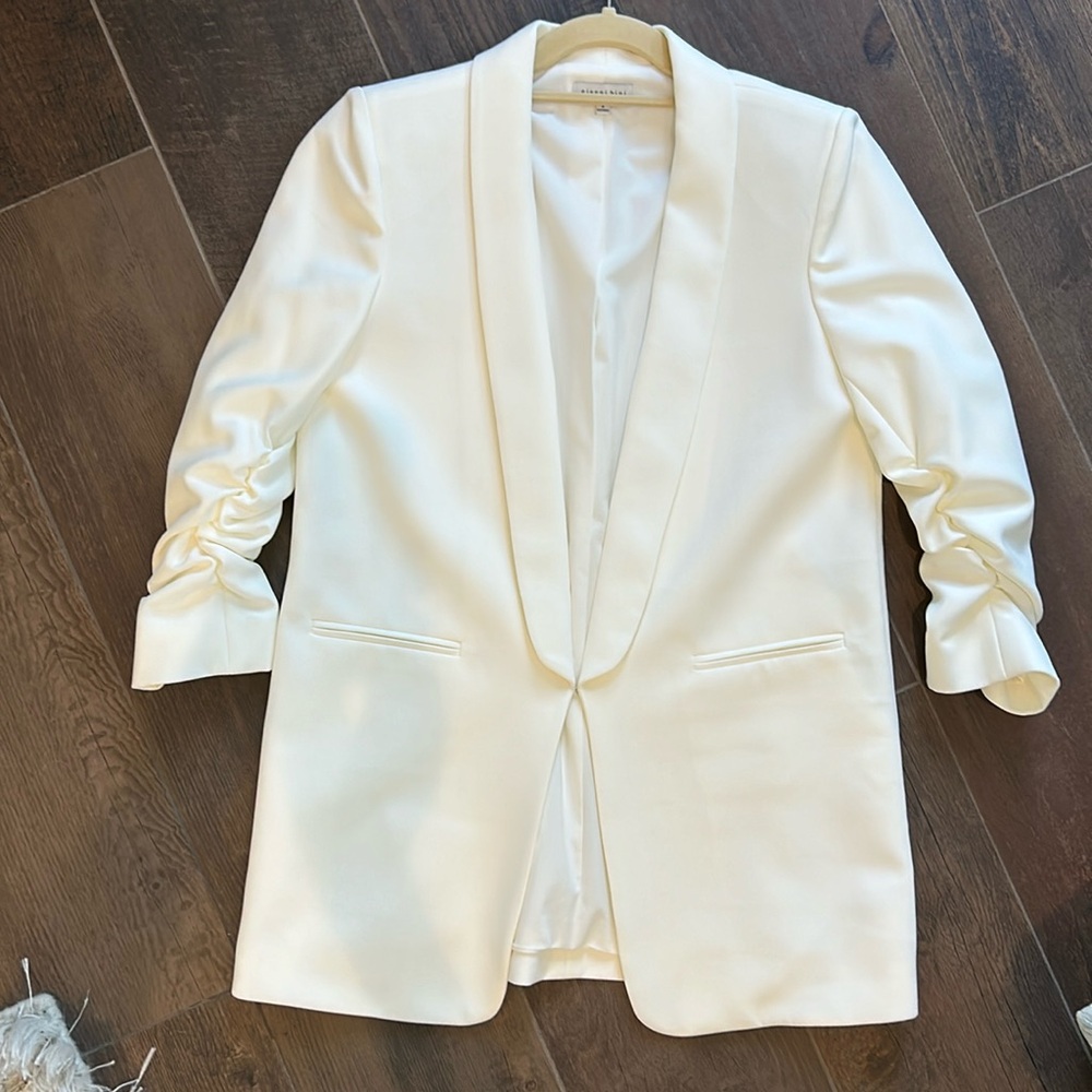 Gianni Bini tuxedo style jacket